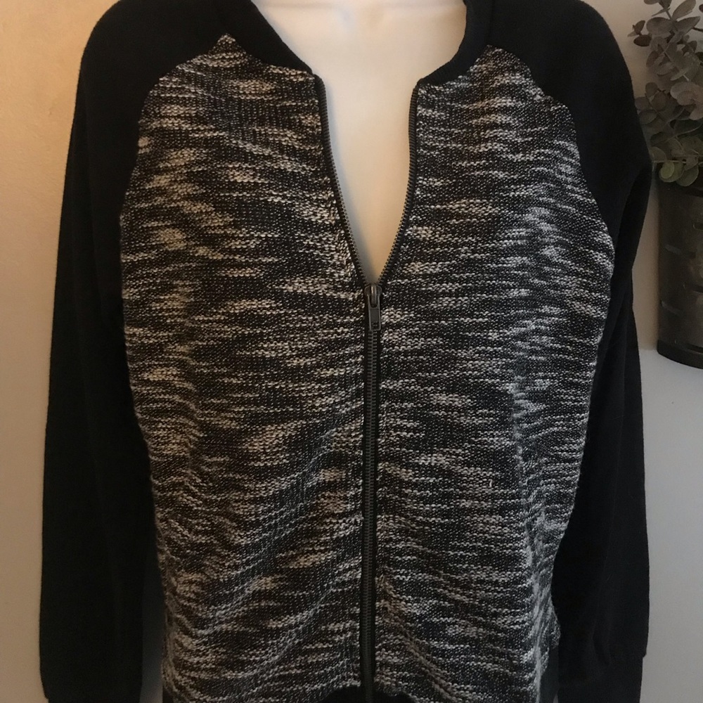 Zippered bomber jacket - Picture 2 of 6